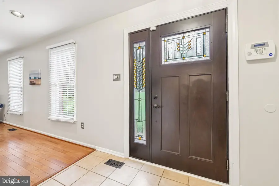 8522 Autumn Rust Rd, Ellicott City, MD 21043 - #2