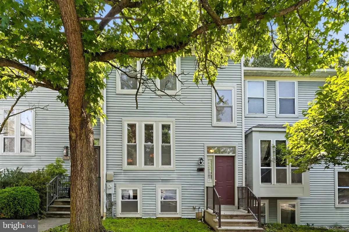 8112 Wooded Glen Ct, Ellicott City, MD 21043 - #1