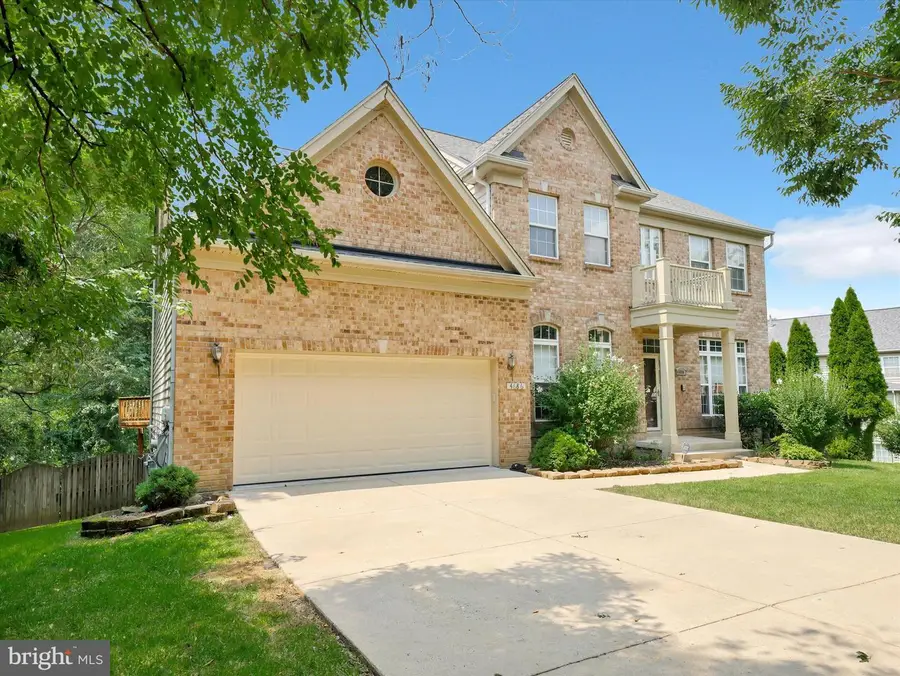 4686 Yorkshire Dr, Ellicott City, MD 21043 - #2