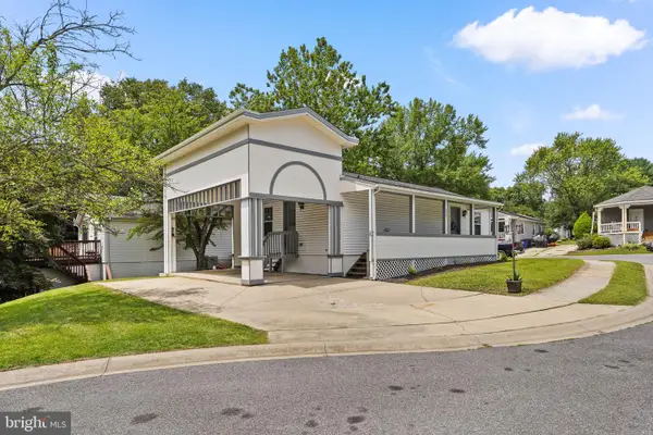 8902 Josephs Coat Ct, JESSUP, MD 20794