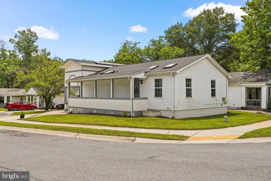 8902 Josephs Coat Ct, Jessup, MD 20794 - #2