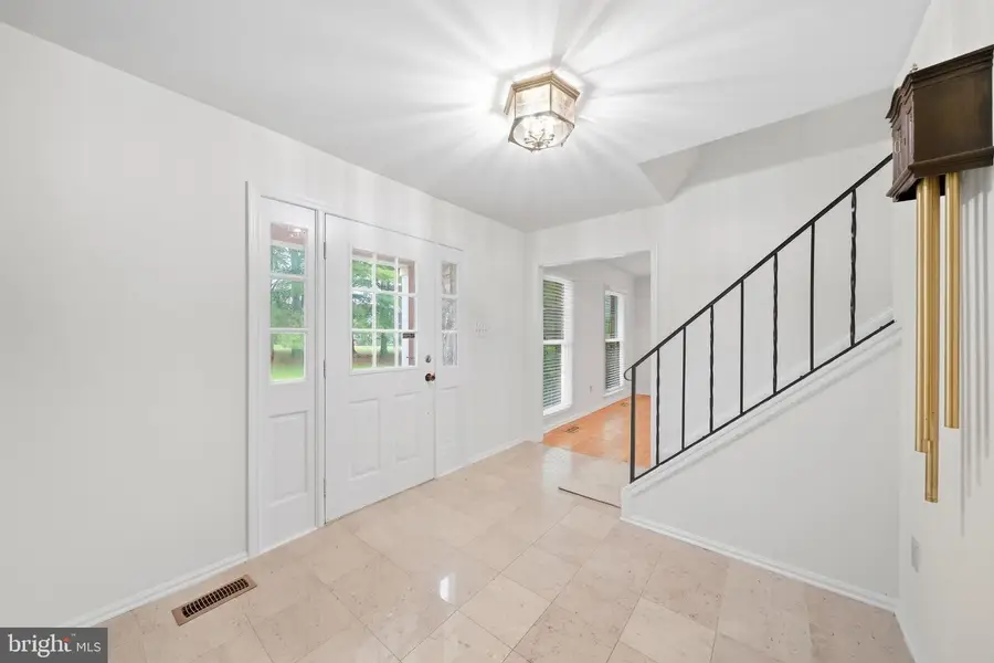 1052 Ridge Rd, Mount Airy, MD 21771 - #3