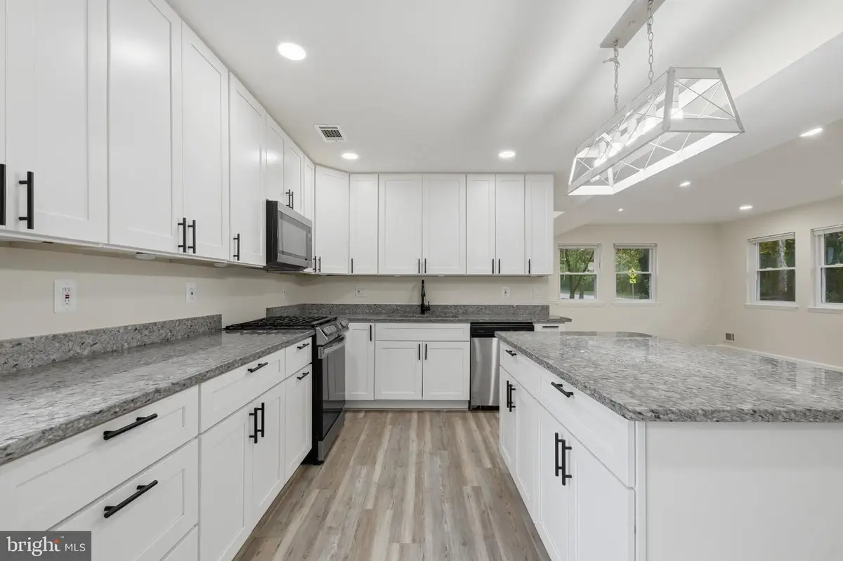 9542 Farewell Rd, Columbia, MD 21045 - #1