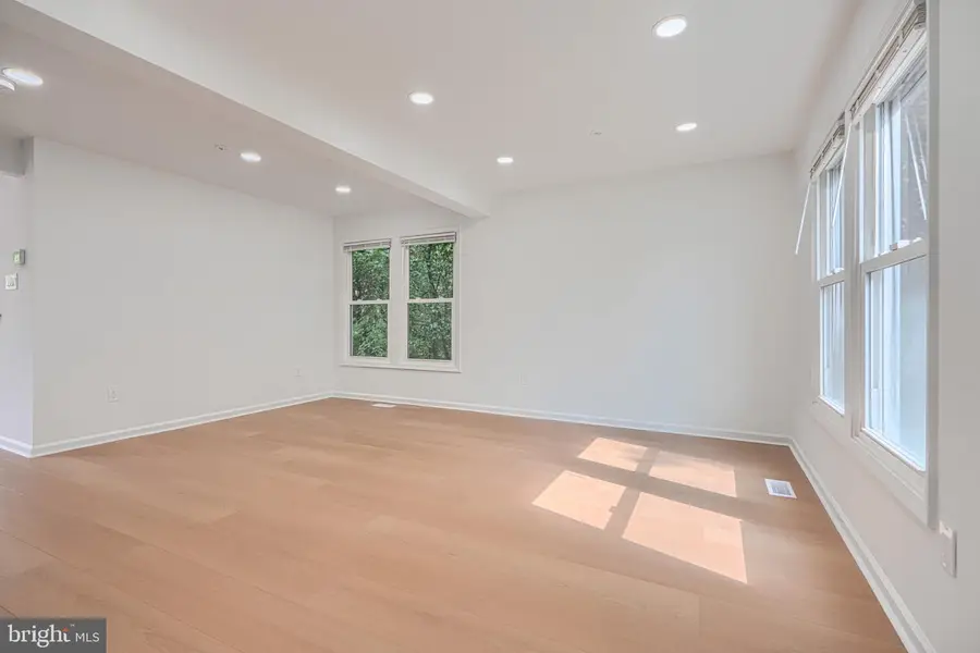 8821 Castlebury Ct, Laurel, MD 20723 - #3
