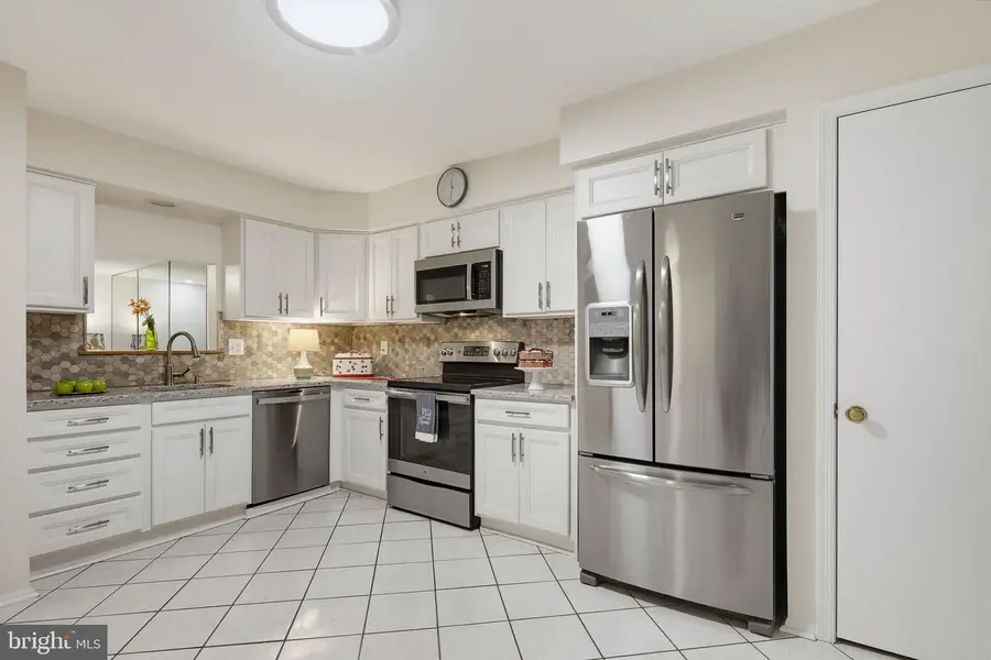 11767 Stonegate Ln, Columbia, MD 21044 - #3