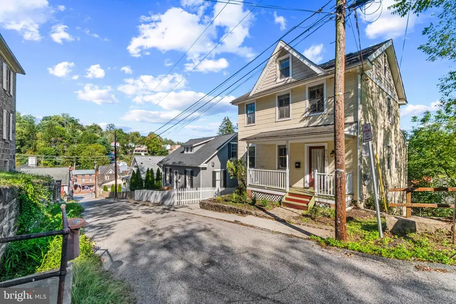 8504 Hill St, Ellicott City, MD 21043 - #2