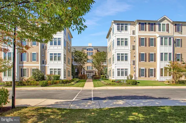 8820 Shining Oceans Way #308, COLUMBIA, MD 21045