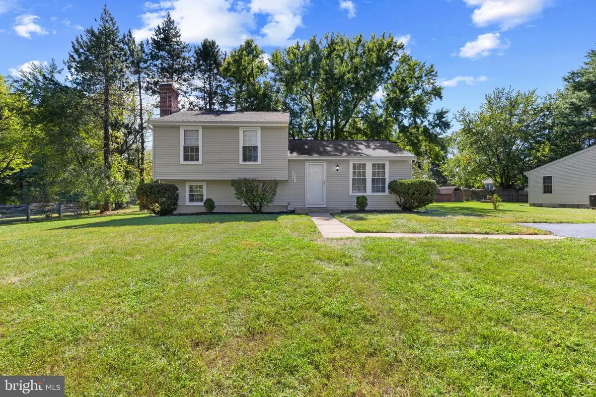 5586 Hunting Horn Drive Dr, Ellicott City, MD 21043 - #1