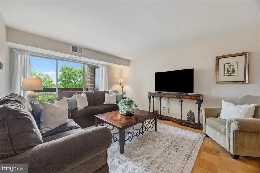 10850 Green Mountain Cir #518, Columbia, MD 21044 - #2