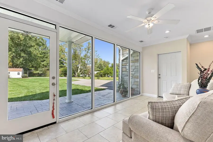 12905 Byefield Dr, Highland, MD 20777 - #2