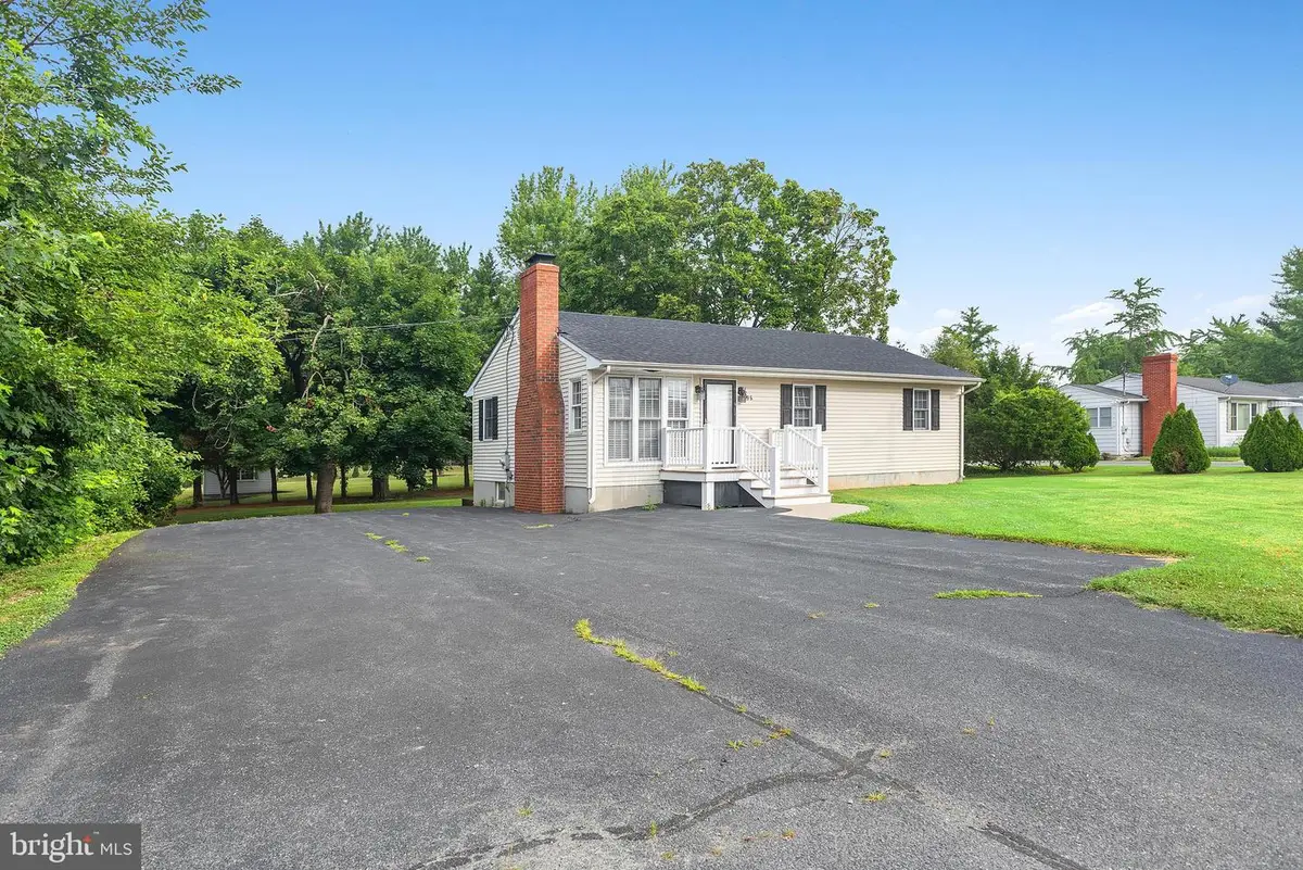 896 Washington Ave, Chestertown, MD 21620 - #1