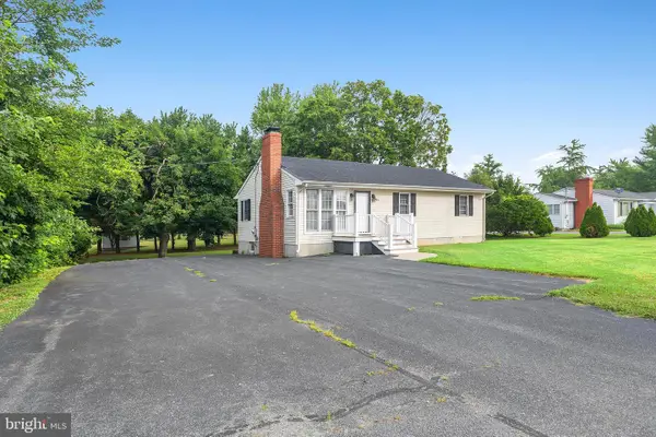 896 Washington Ave, CHESTERTOWN, MD 21620