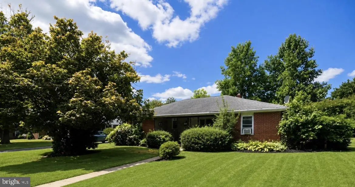 202 Pine St, Chestertown, MD 21620 - #1