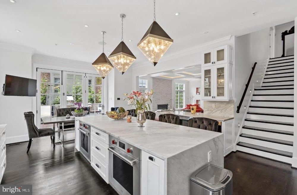 6101 Rosemont Cir, NORTH BETHESDA, MD 20852 ERA