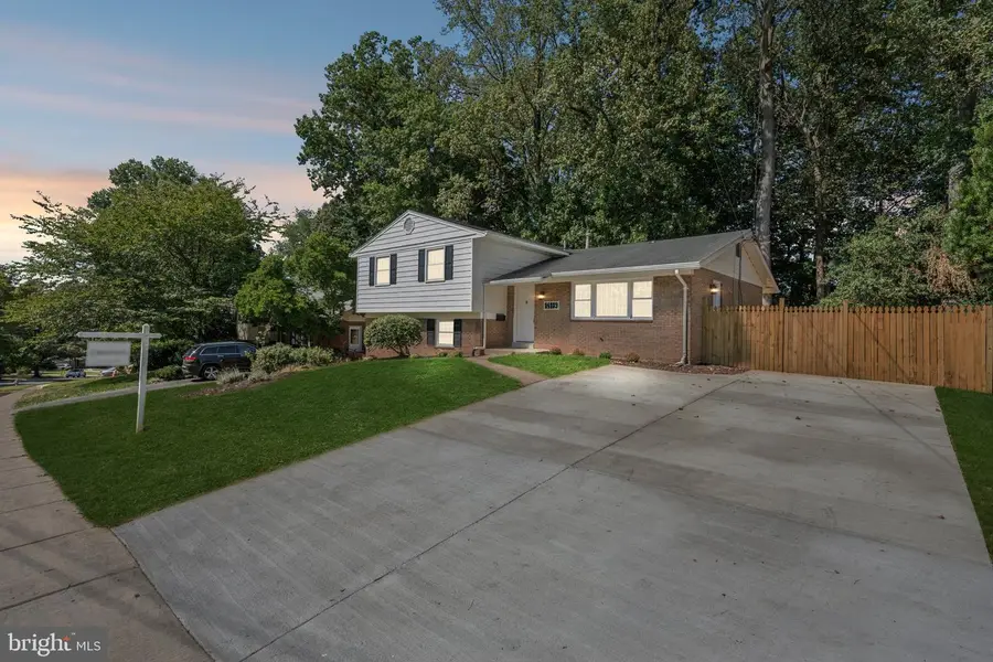 14109 Bauer Dr, Rockville, MD 20853 - #2