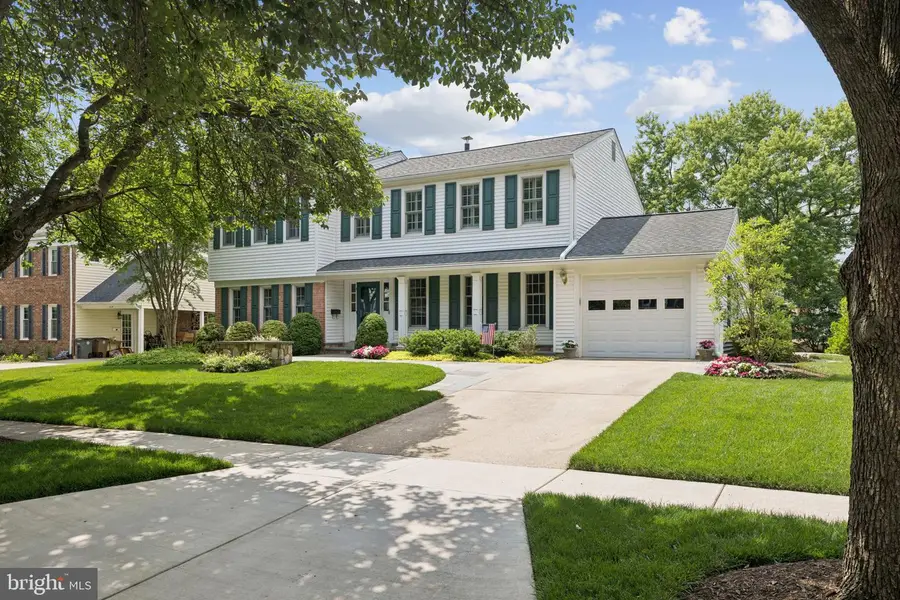 706 Fordham St, Rockville, MD 20850 - #2