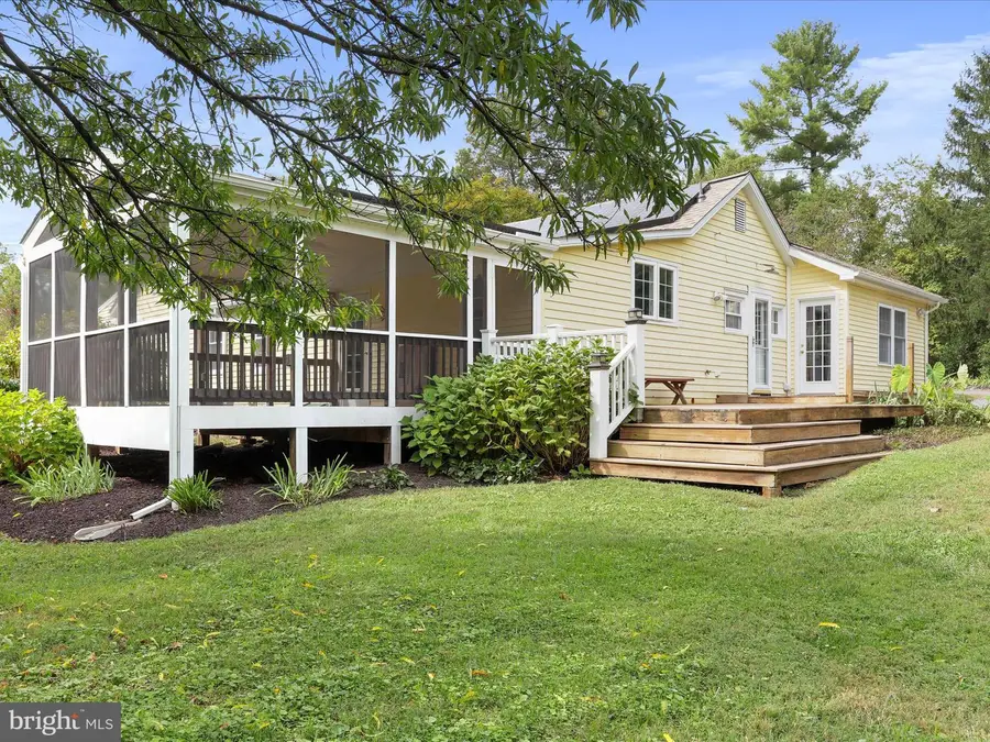 22119 Dickerson School Rd, Dickerson, MD 20842 - Image #3