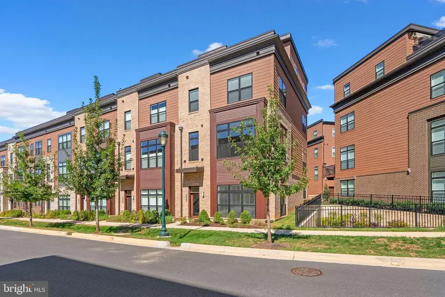 3927 Cranes Bill Ct, Rockville, MD 20852 - Image #3