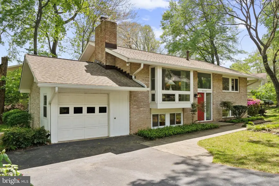 8300 Tomlinson Ave, Bethesda, MD 20817 - Image #2