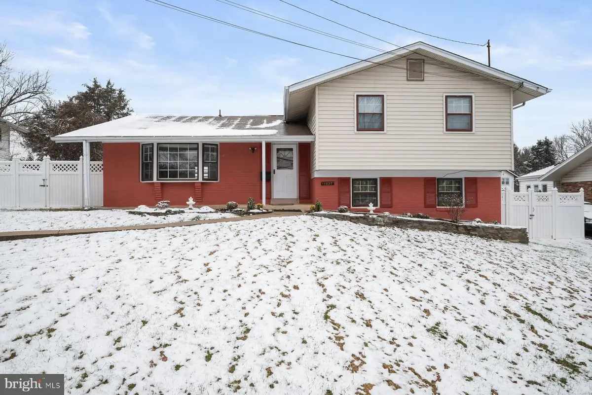 11828 Enid Dr, Potomac, MD 20854 - Image #1