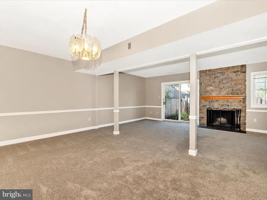 17422 Hughes Rd, Poolesville, MD 20837 - Image #3