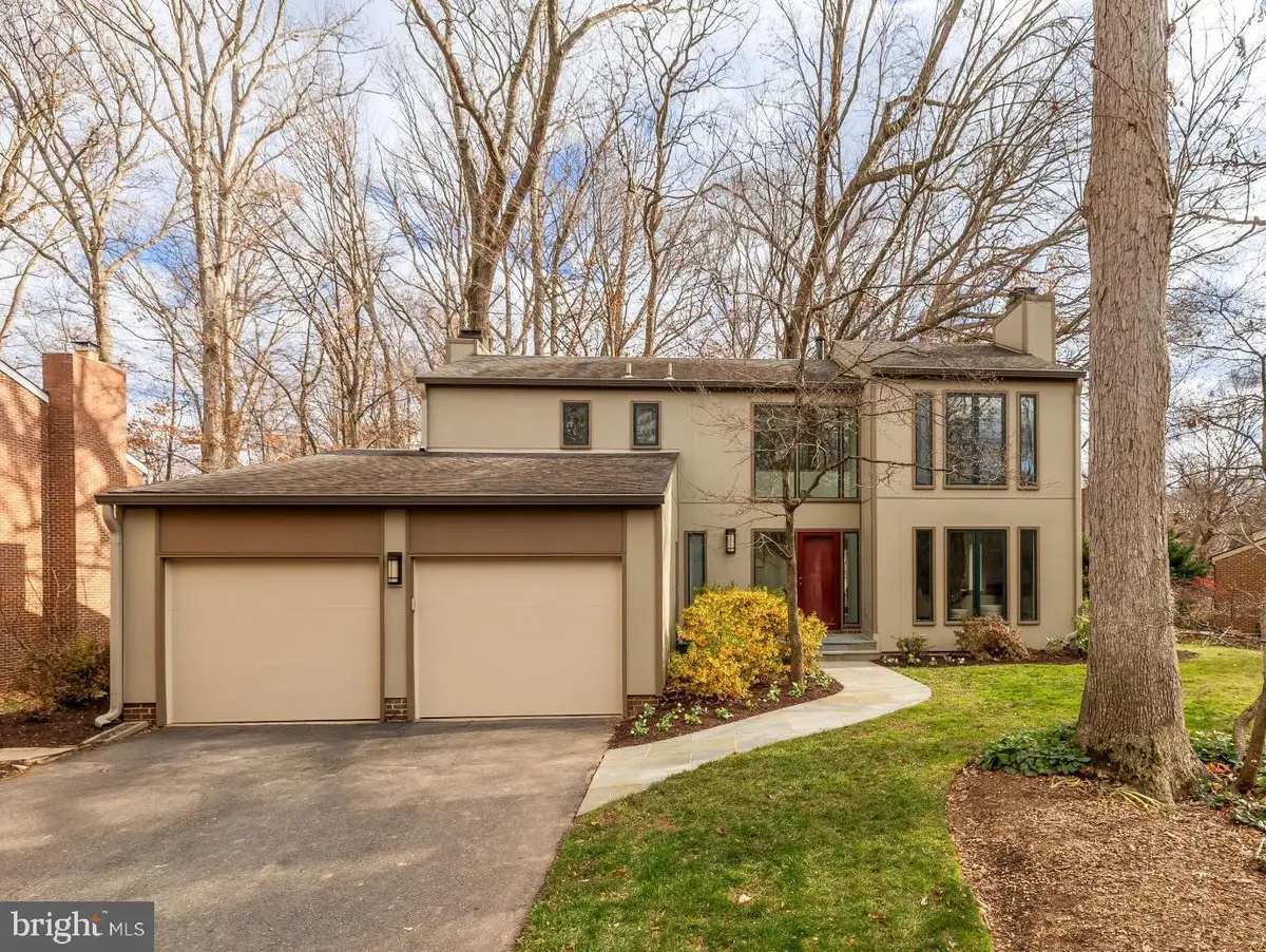 8809 Hidden Hill Ln, Potomac, MD 20854 - Image #1