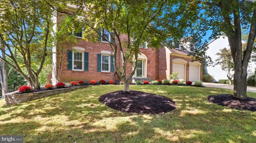 913 White Pine Pl, Potomac, MD 20854 - Image #3