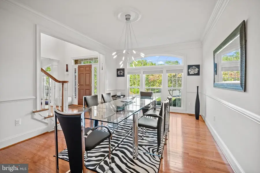 12321 Greenbriar Branch Dr, Potomac, MD 20854 - Image #3