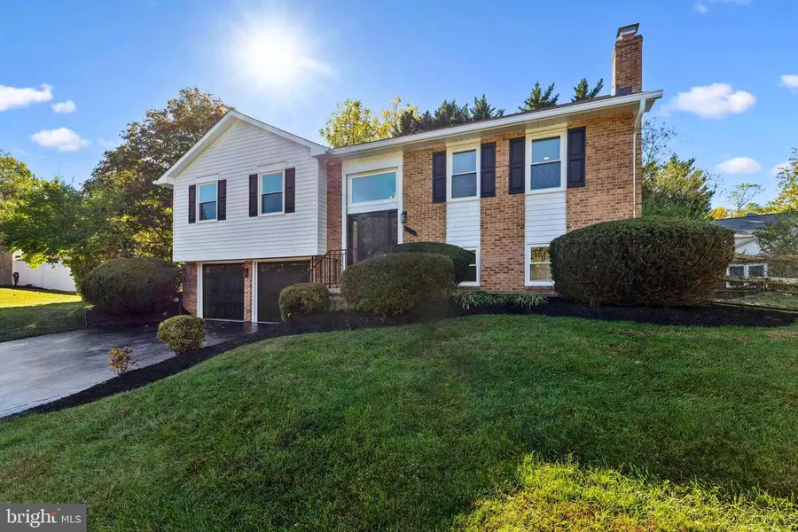 3 Sunnymeade Ct, Rockville, MD 20854 - Image #3