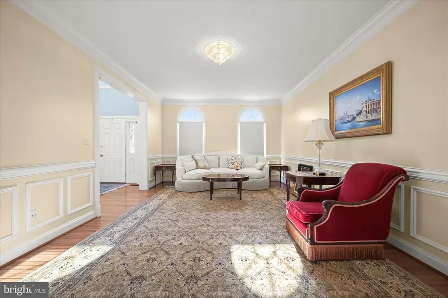 16412 Hillcroft Dr, Rockville, MD 20853 - Image #3