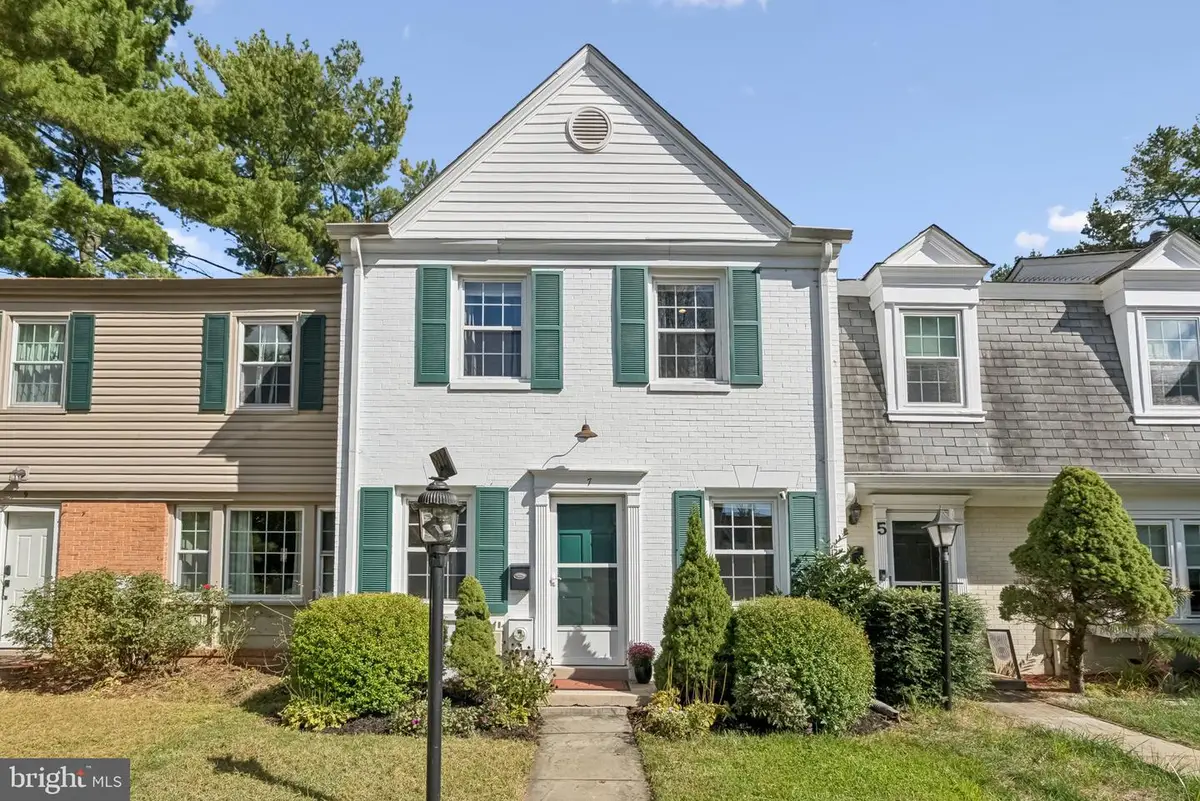 7 Cornerwood Ct, Gaithersburg, MD 20878 - #1