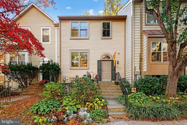 20217 Waterside Dr, GERMANTOWN, MD 20874