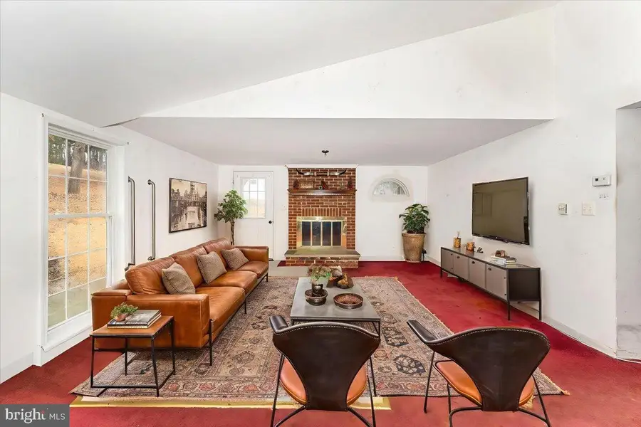 10891 Bethesda Church Rd, Damascus, MD 20872 - Image #2