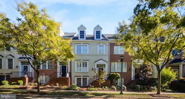 1015 Crestfield Dr, ROCKVILLE, MD 20850