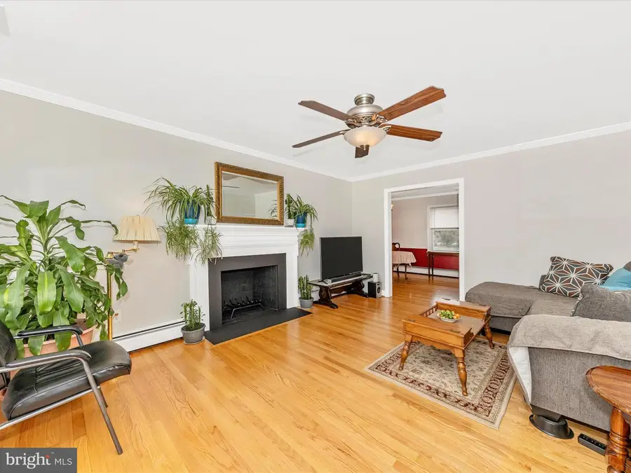 26714 Howard Chapel Dr, Damascus, MD 20872 - Image #3