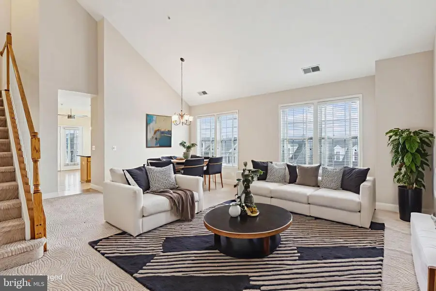 305 Redland Blvd #402, Rockville, MD 20850 - Image #2