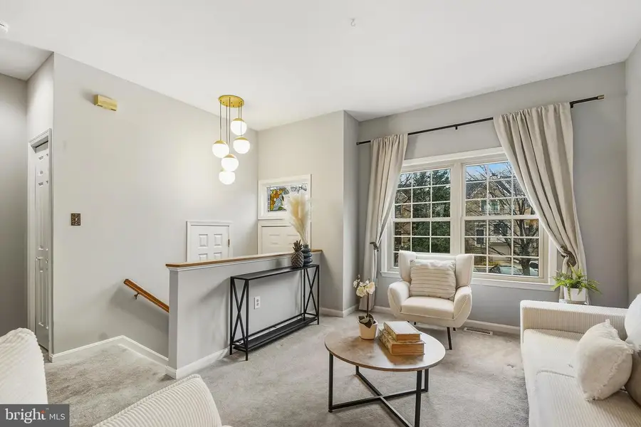 10 Martins Square Ln, Rockville, MD 20850 - Image #3