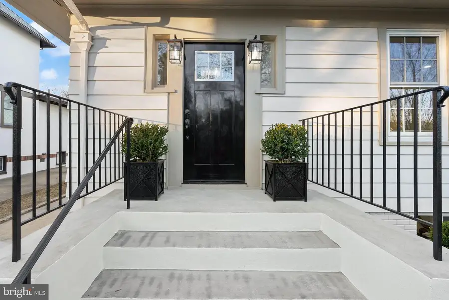 3805 Thornapple St, Chevy Chase, MD 20815 - Image #2