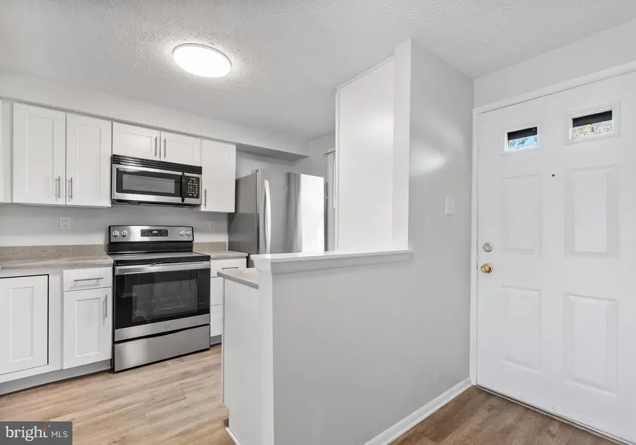 12422 Valleyside Way, Germantown, MD 20874 - Image #3