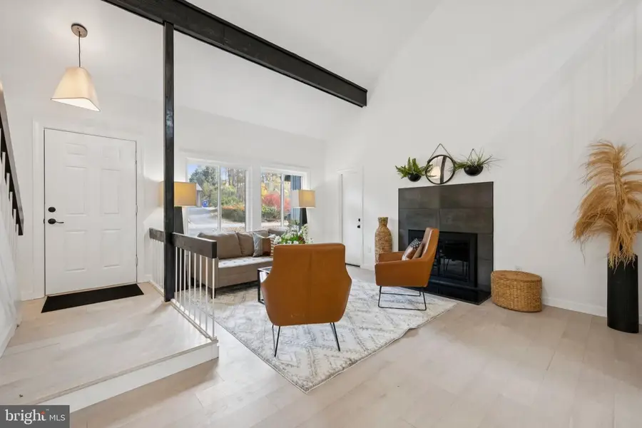 14912 Coles Chance Rd, North Potomac, MD 20878 - Image #3