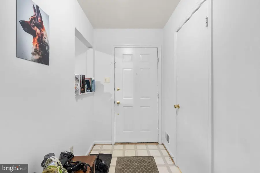 20442 Summersong Ln, Germantown, MD 20874 - Image #3