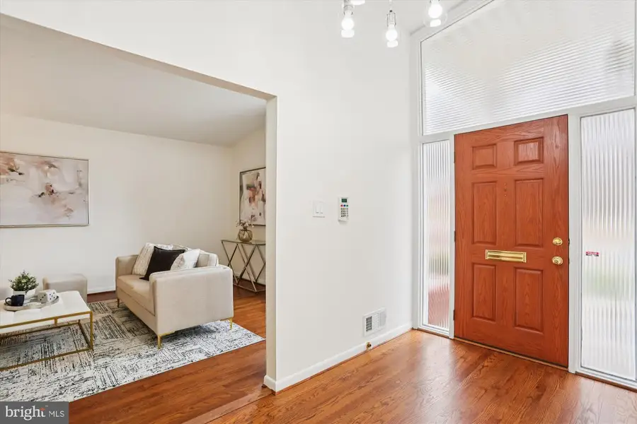 11509 Lamberton Ct, Wheaton, MD 20902 - Image #3