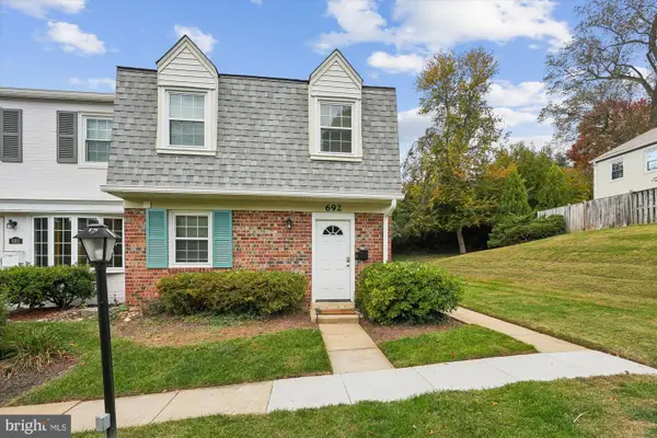 692 Azalea Dr #6-692, ROCKVILLE, MD 20850