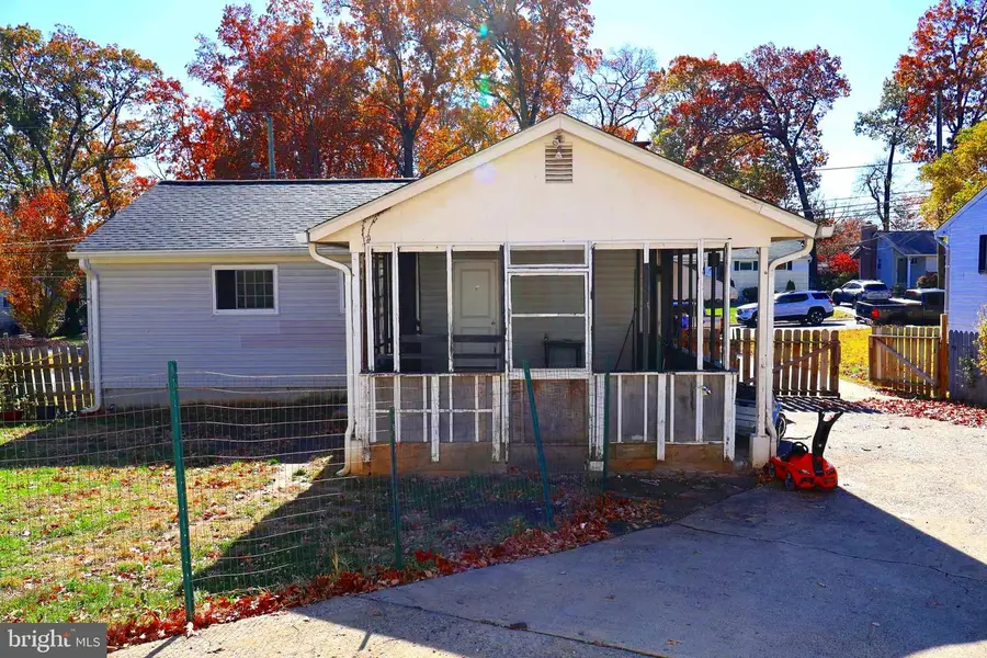 106 Hutton St, Gaithersburg, MD 20877 - Image #2