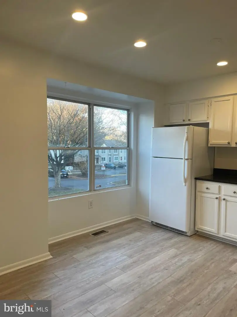 11206 White Barn Ct, Gaithersburg, MD 20879 - Image #2