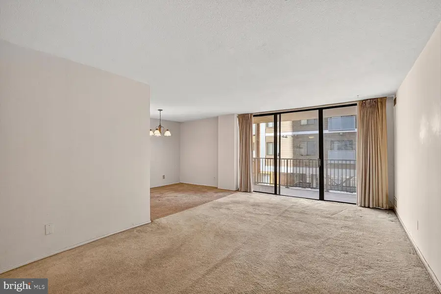 4 Monroe St #409, Rockville, MD 20850 - Image #2