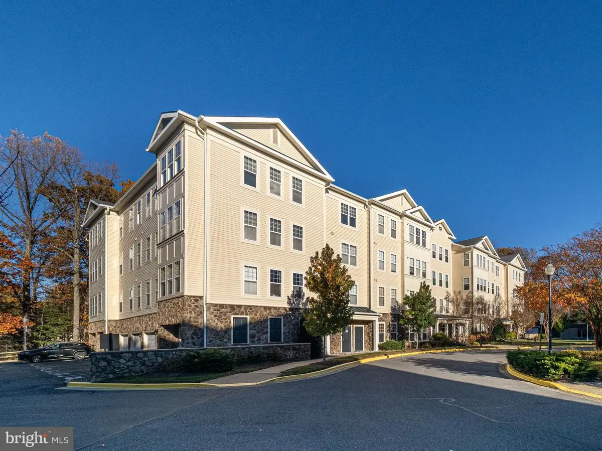 311 High Gables Dr #401, Gaithersburg, MD 20878 - Image #1