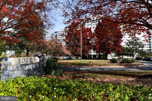 10201 Grosvenor Pl #1015, ROCKVILLE, MD 20852