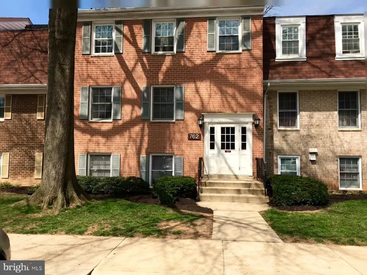 762 Quince Orchard Blvd #762-10, Gaithersburg, MD 20878 - Image #1