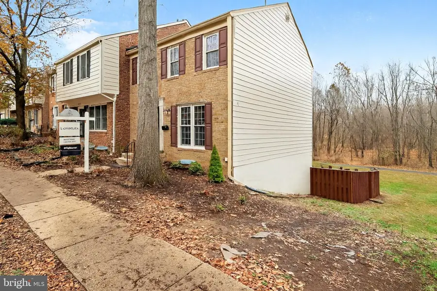 554 Monet Dr, Rockville, MD 20850 - Image #2